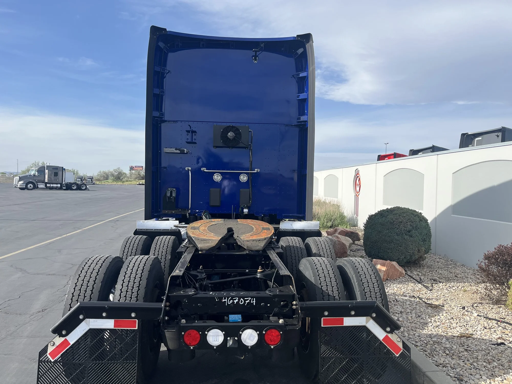 2022 Kenworth T680 - image 6