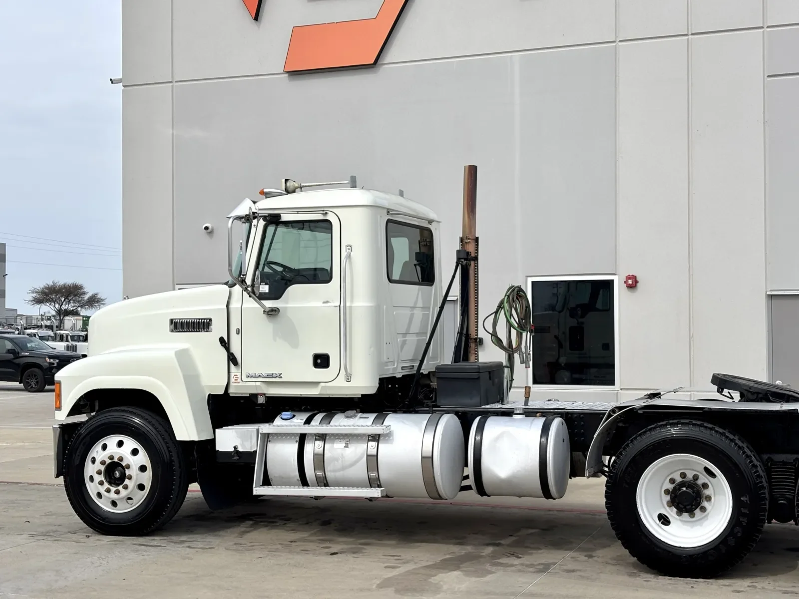 2016 Mack Pinnacle in Hutchins, TX — photo 8