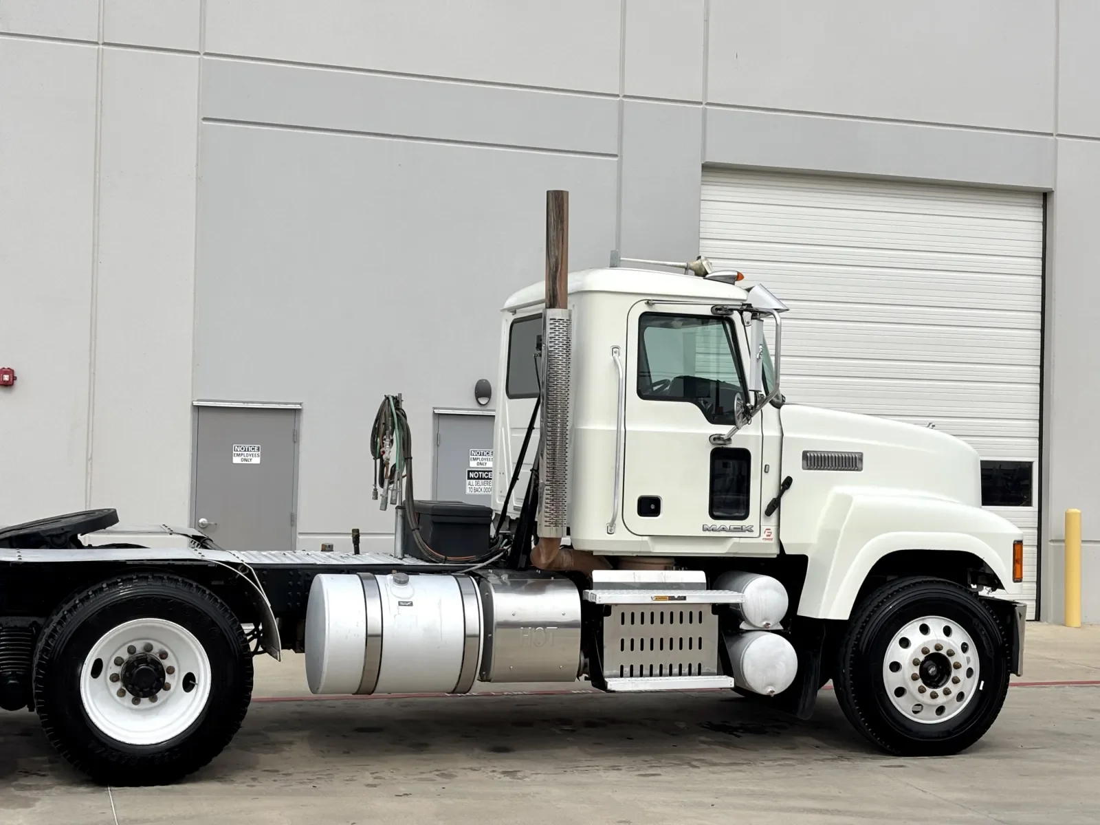 2016 Mack Pinnacle in Hutchins, TX — photo 7