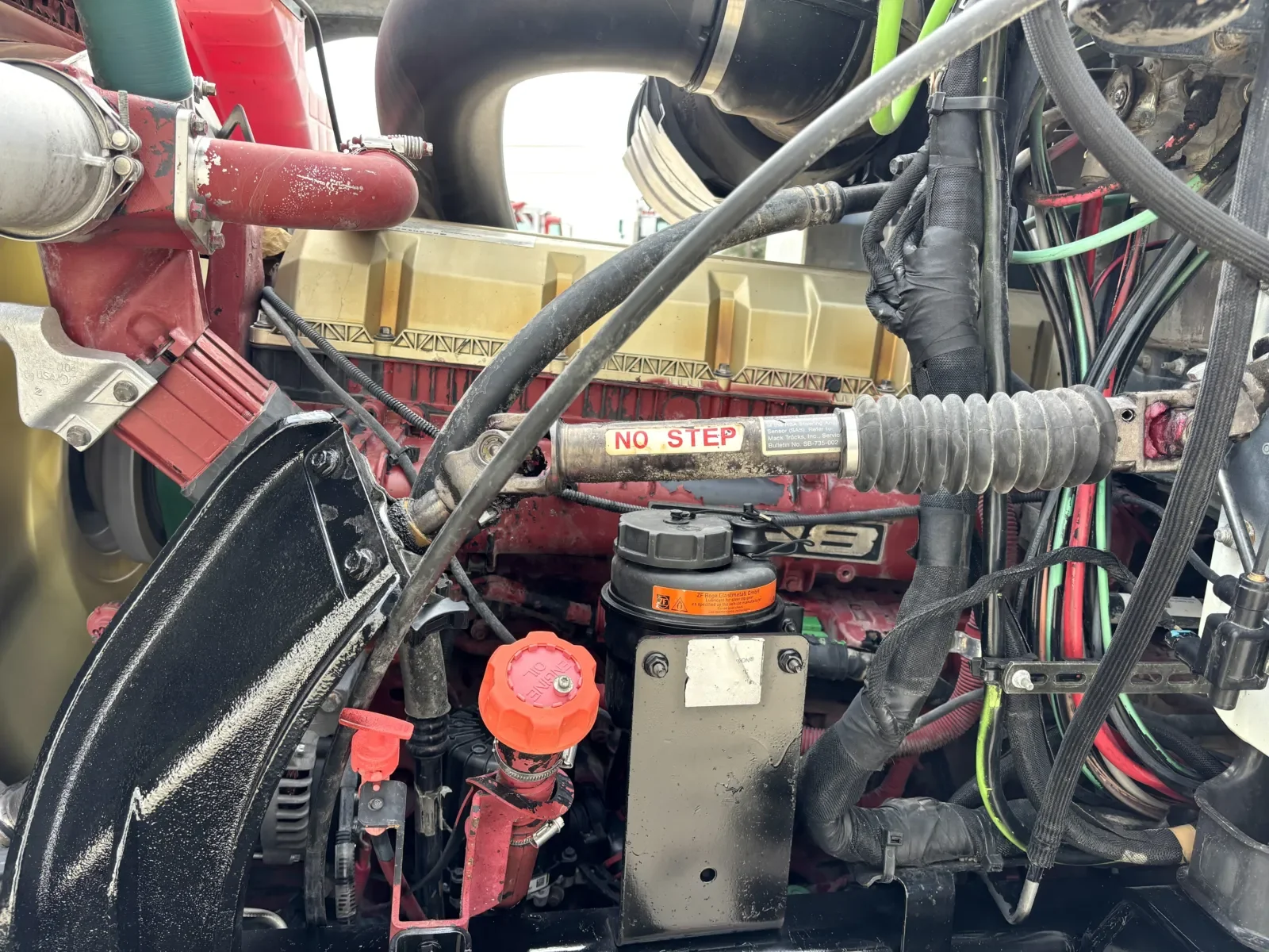 2016 Mack Pinnacle in Hutchins, TX — photo 13