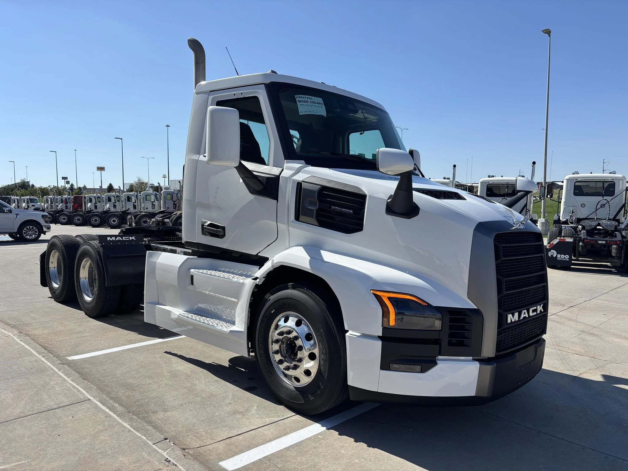 2026 Mack Pioneer — photo 6