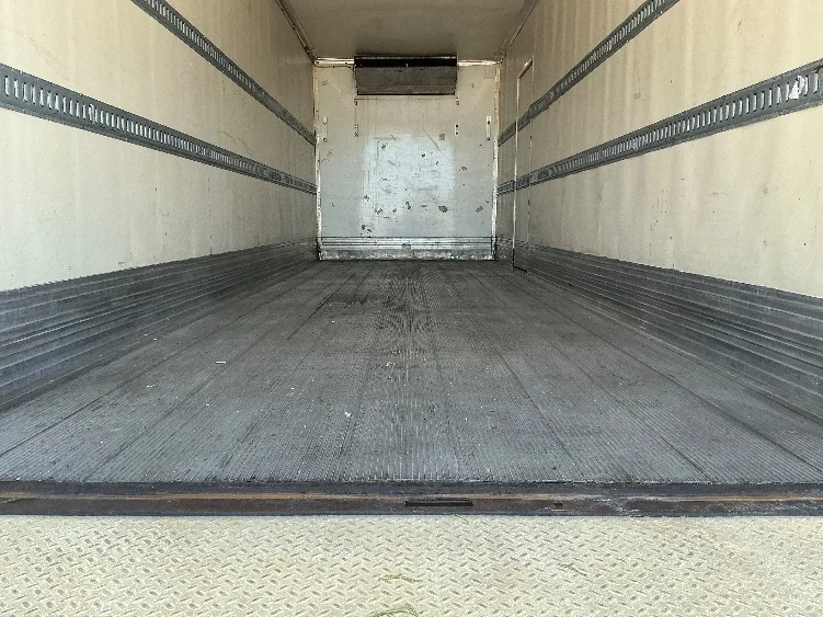 2020 Freightliner M2 106 - image 10