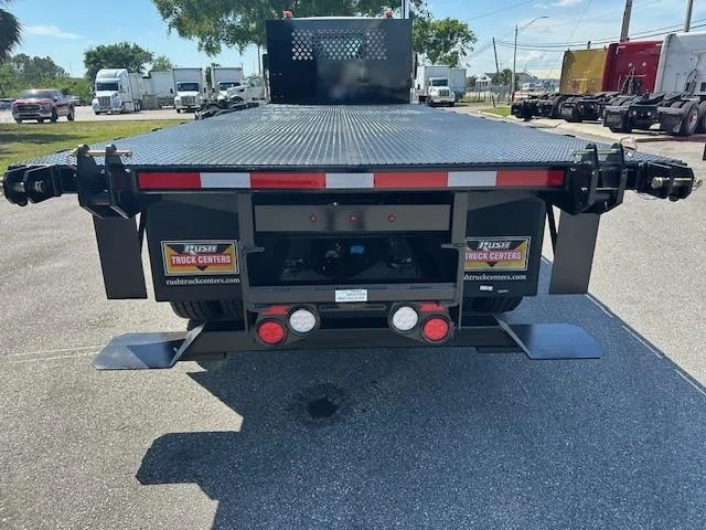 2027 Peterbilt 548 — photo 7