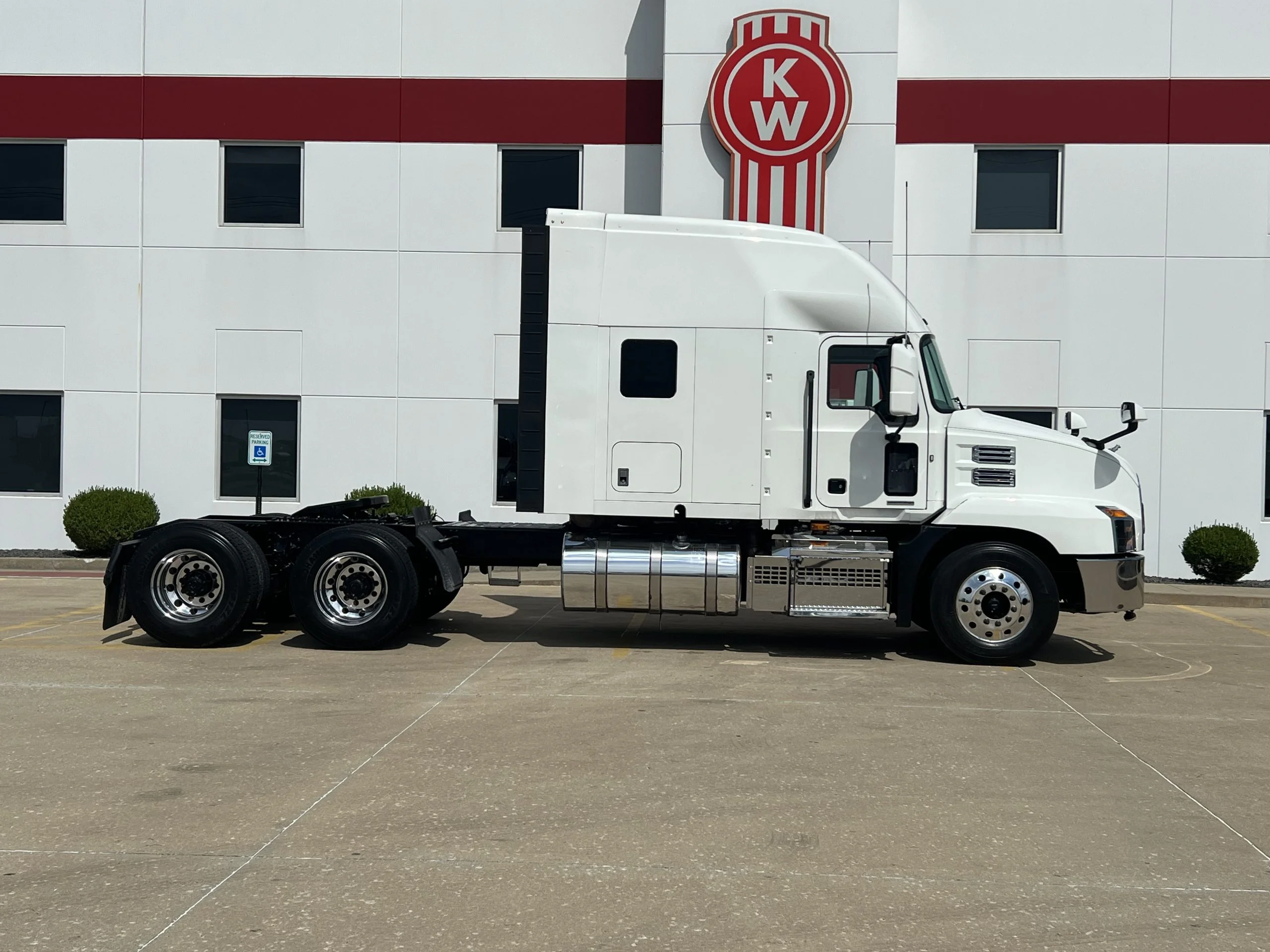 2023 Mack Anthem in Troy, IL — photo 5