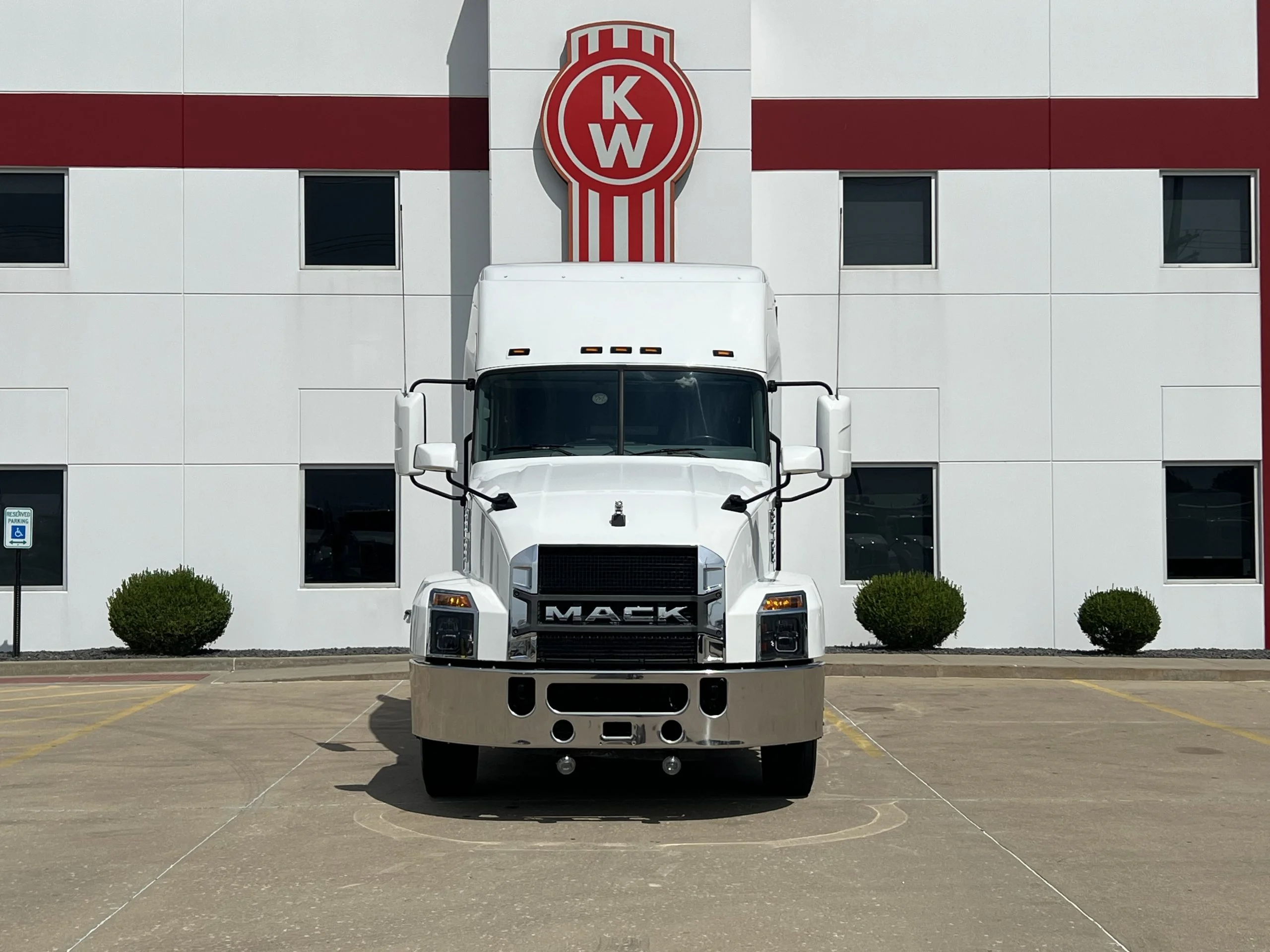 2023 Mack Anthem in Troy, IL — photo 2