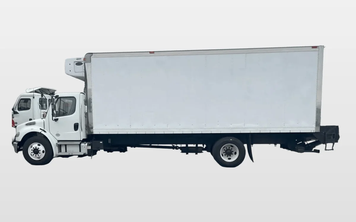 2019 Freightliner M2 106 - image 1