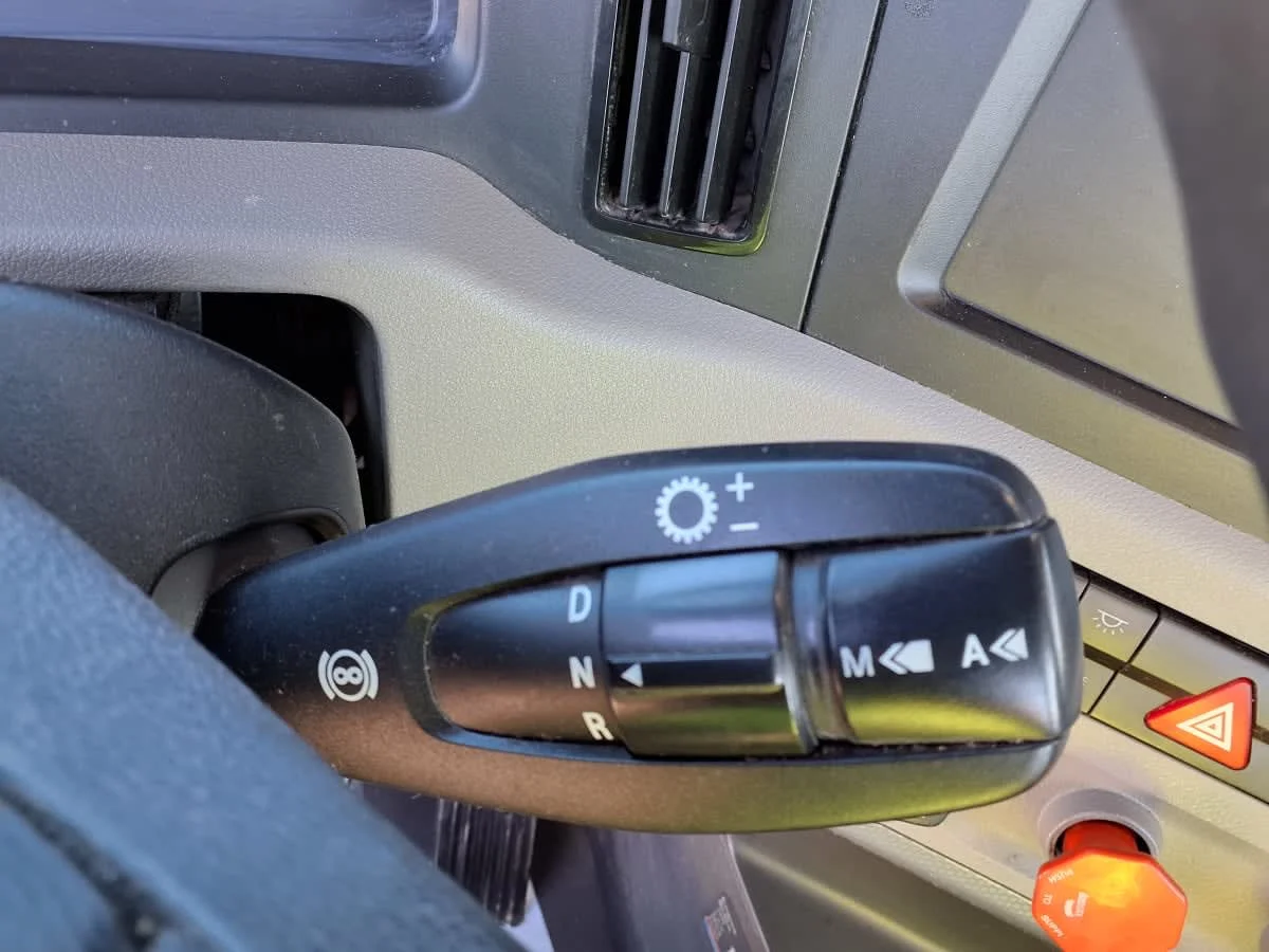 2020 Freightliner Cascadia - image 12