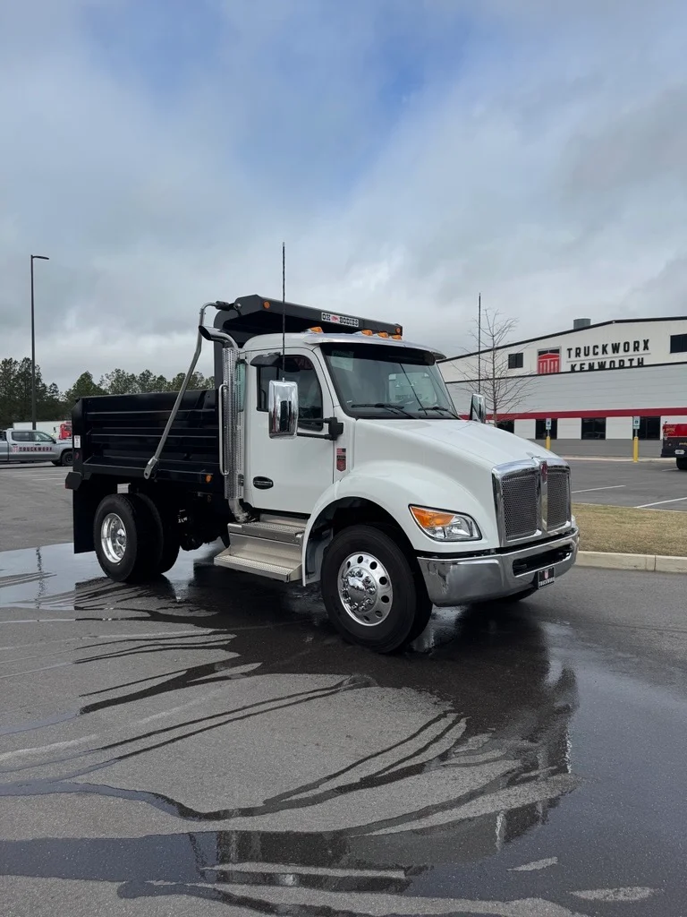 2027 Kenworth in Huntsville, AL — photo 2