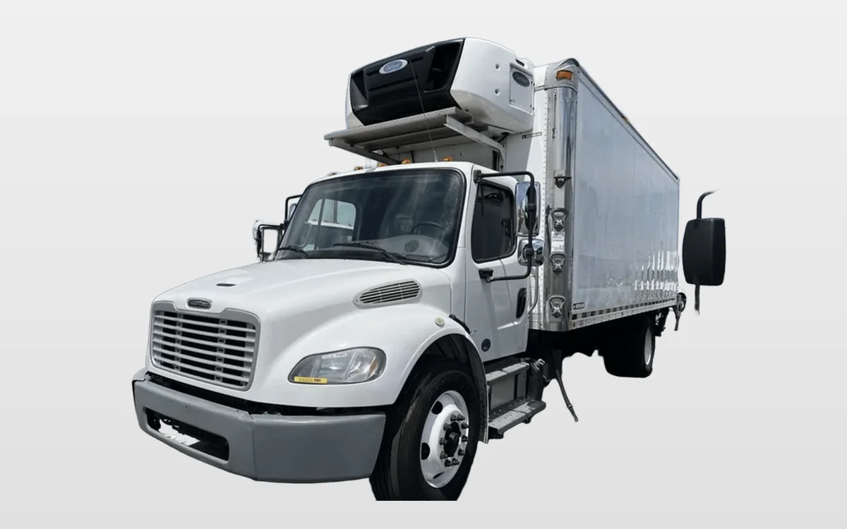 2016 Freightliner M2 106 - image 1