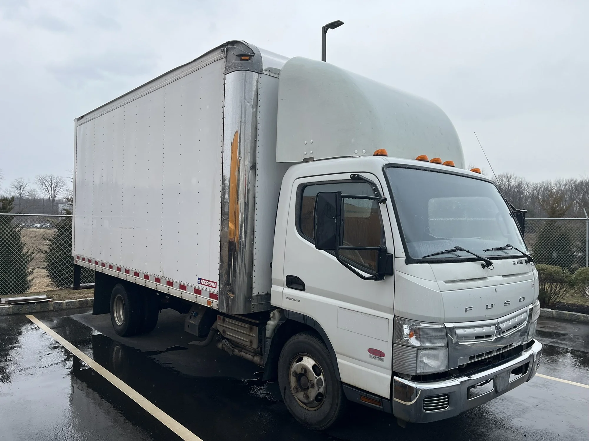 2014 Mitsubishi Fuso in Pennsauken, NJ — photo 2