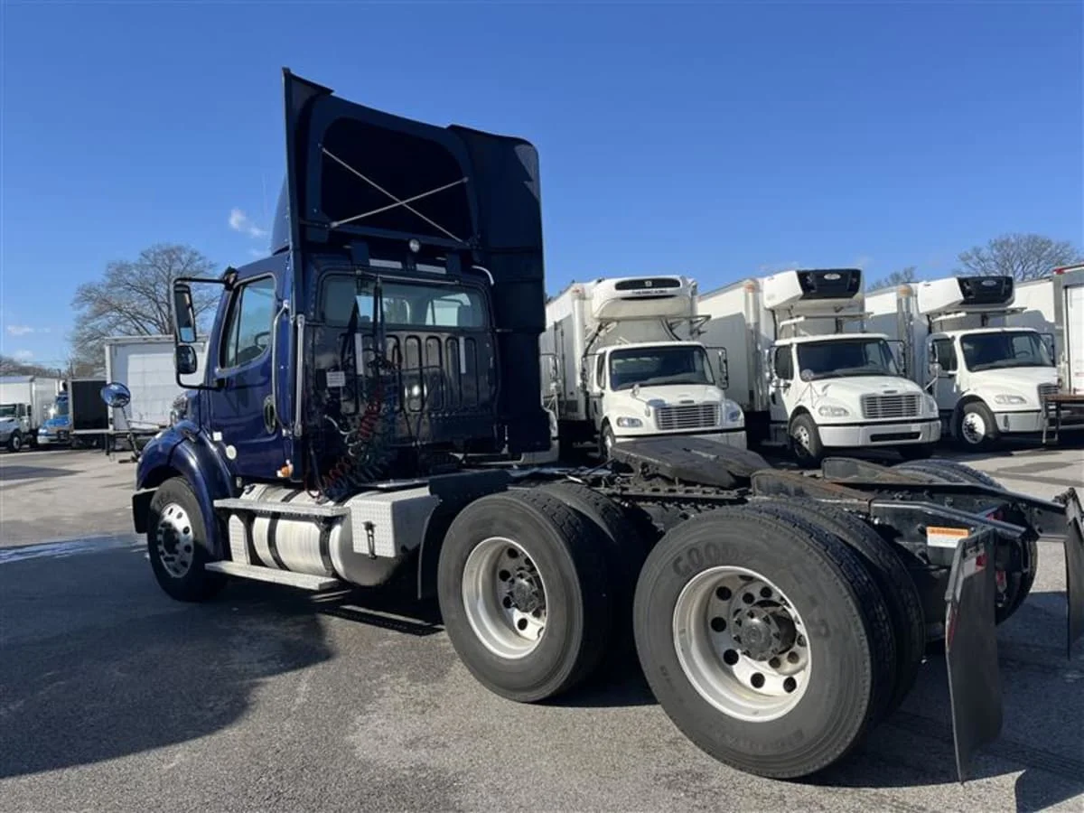 2019 Freightliner M2 112 - image 6