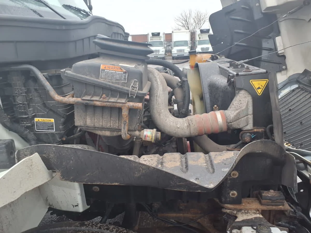 2019 International MV - image 15