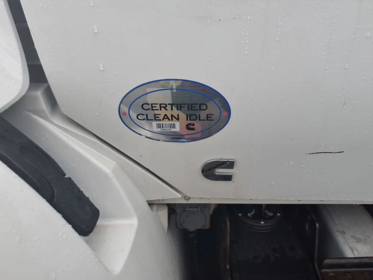 2019 International MV - image 13