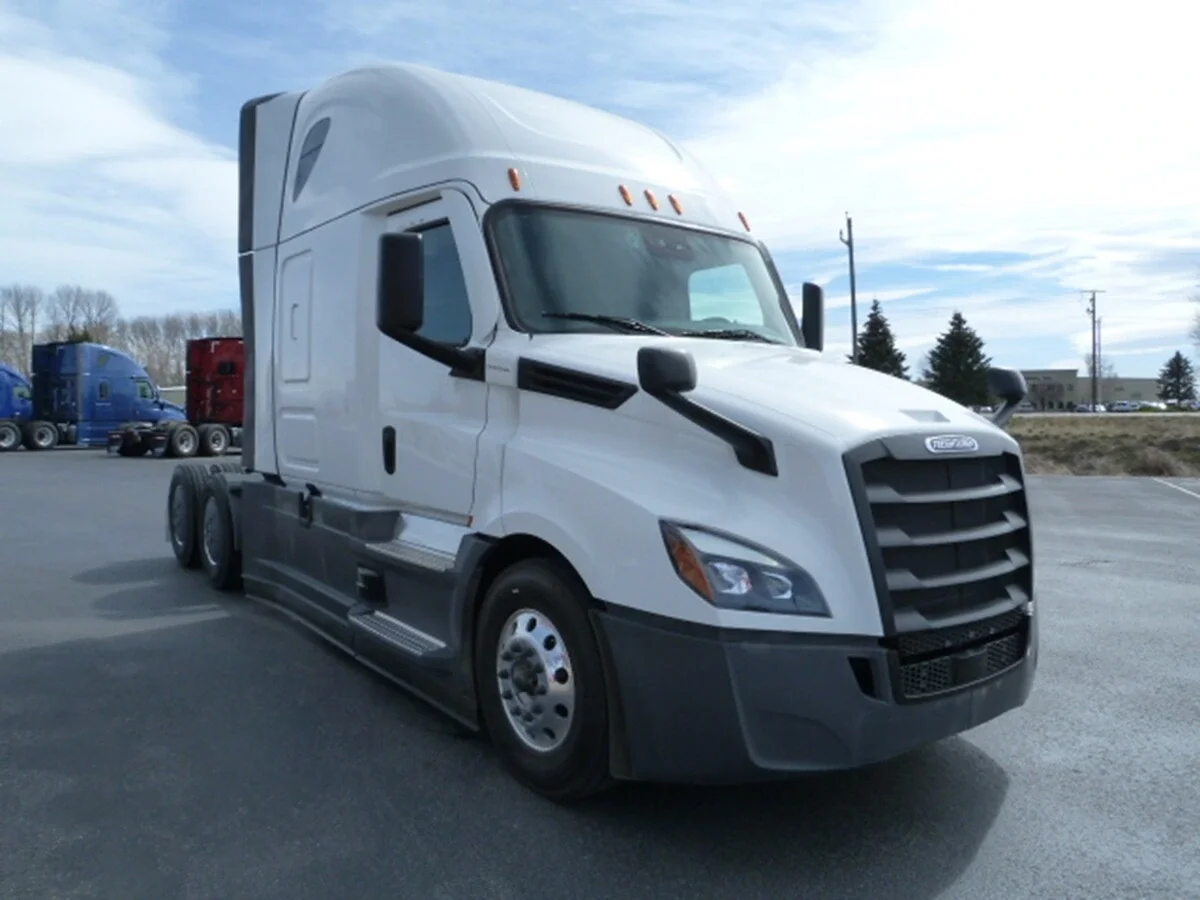 2026 Freightliner Cascadia - image 3