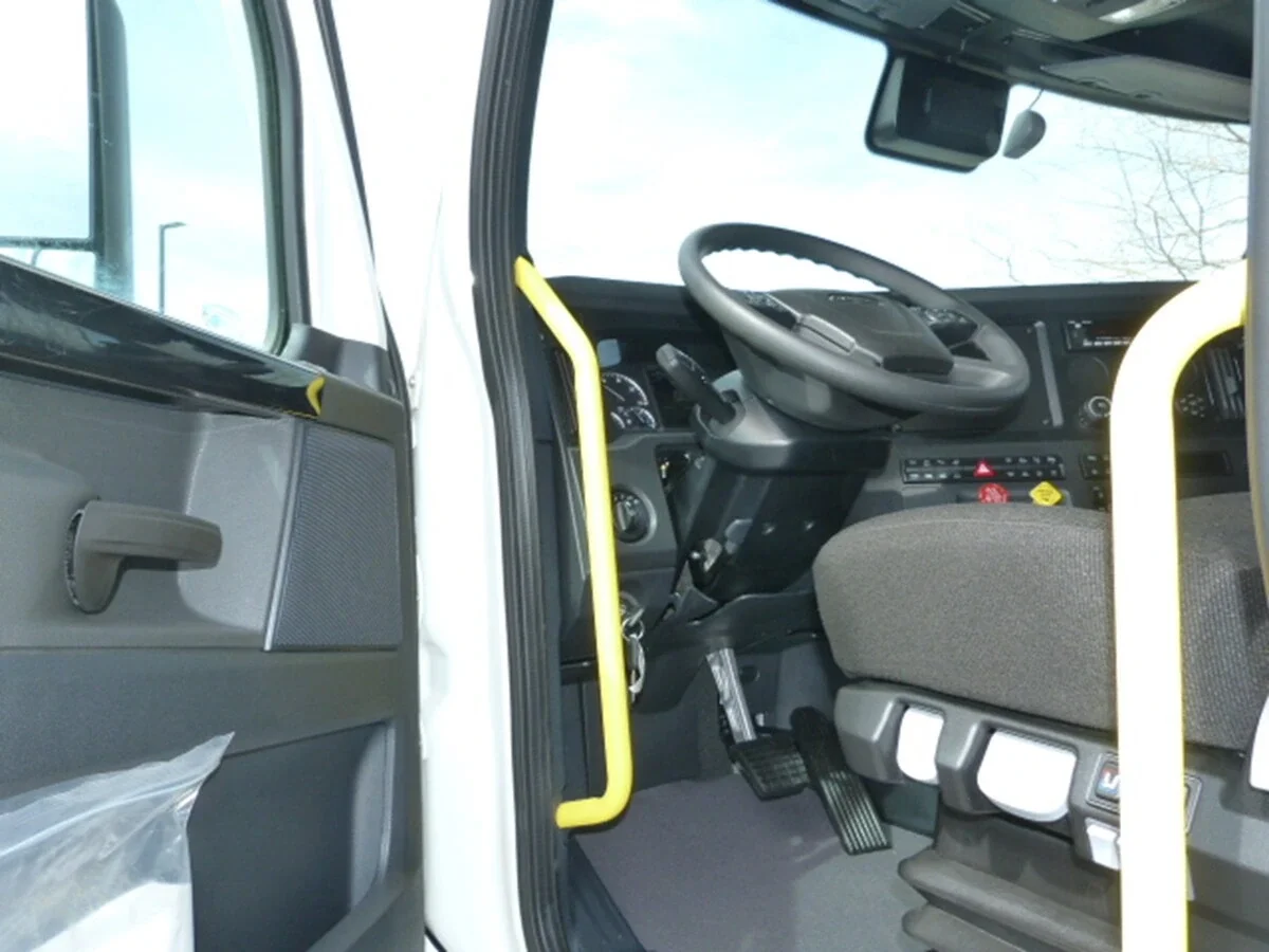 2026 Freightliner Cascadia - image 11