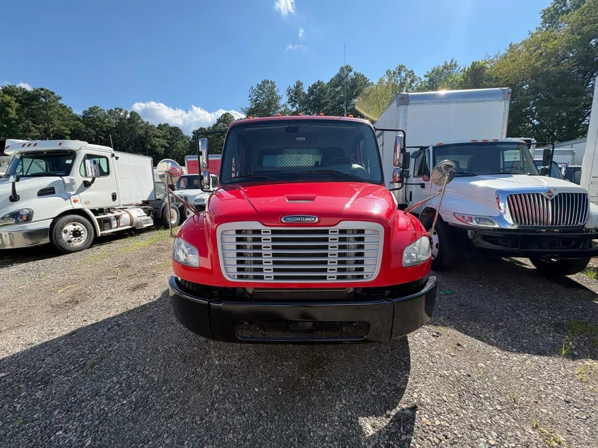 2019 Freightliner M2 106 in Ashland, VA — photo 2