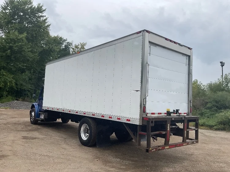 2020 Freightliner M2 106 - image 6