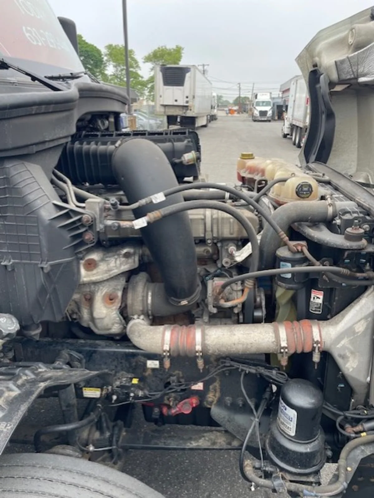 2019 Freightliner Cascadia in Farmingdale, NY — photo 10