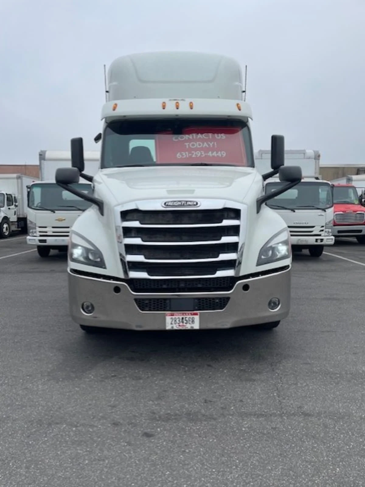 2019 Freightliner Cascadia in Farmingdale, NY — photo 2
