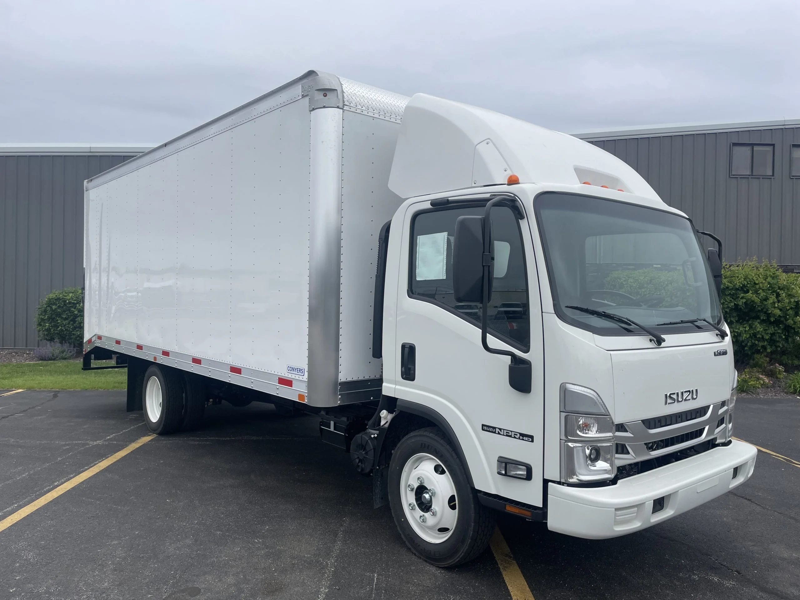 2026 Isuzu in Normal, IL — photo 3