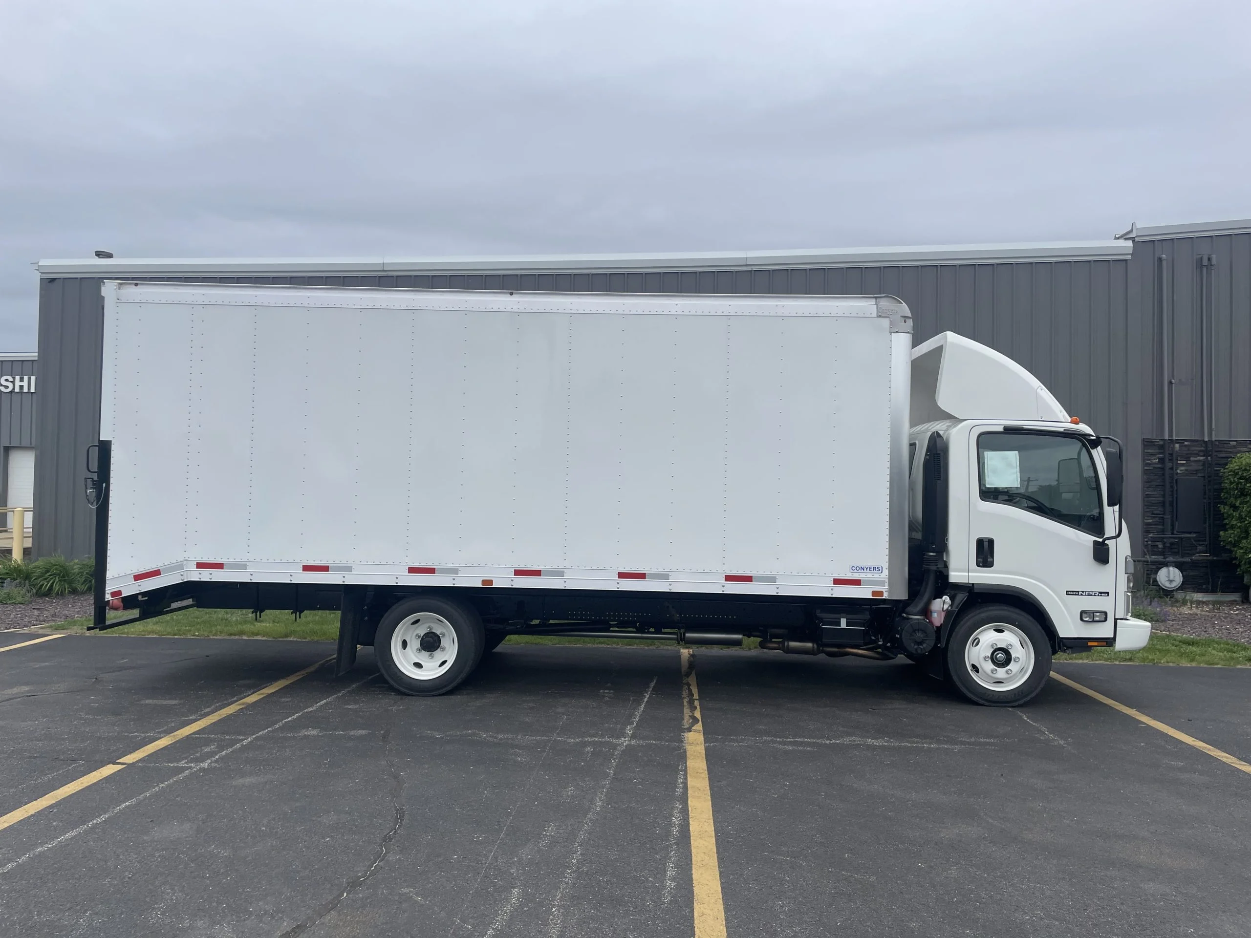 2026 Isuzu in Normal, IL — photo 4
