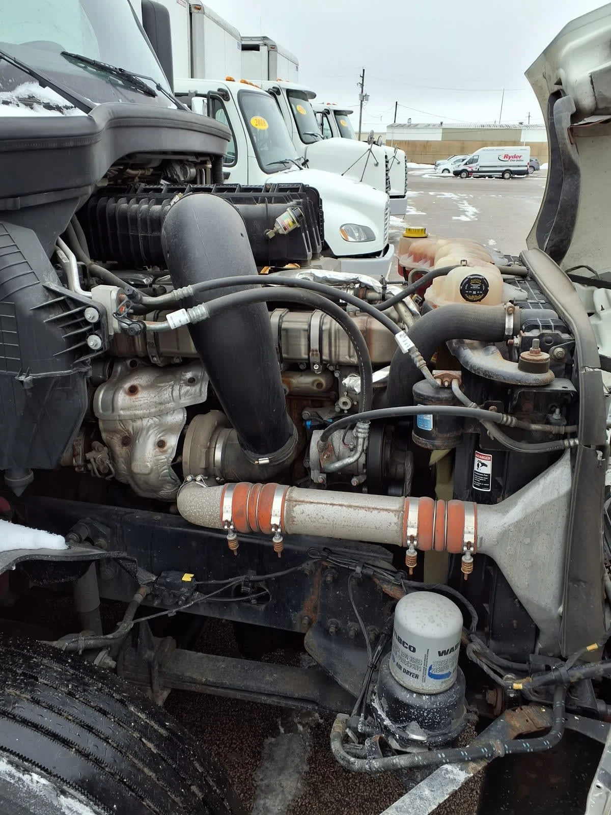 2020 Freightliner Cascadia - image 10