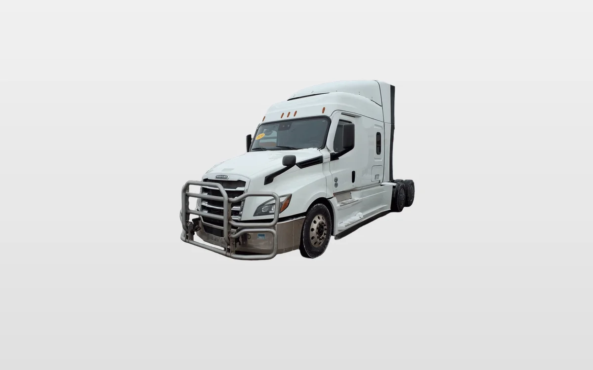 2020 Freightliner Cascadia - image 1
