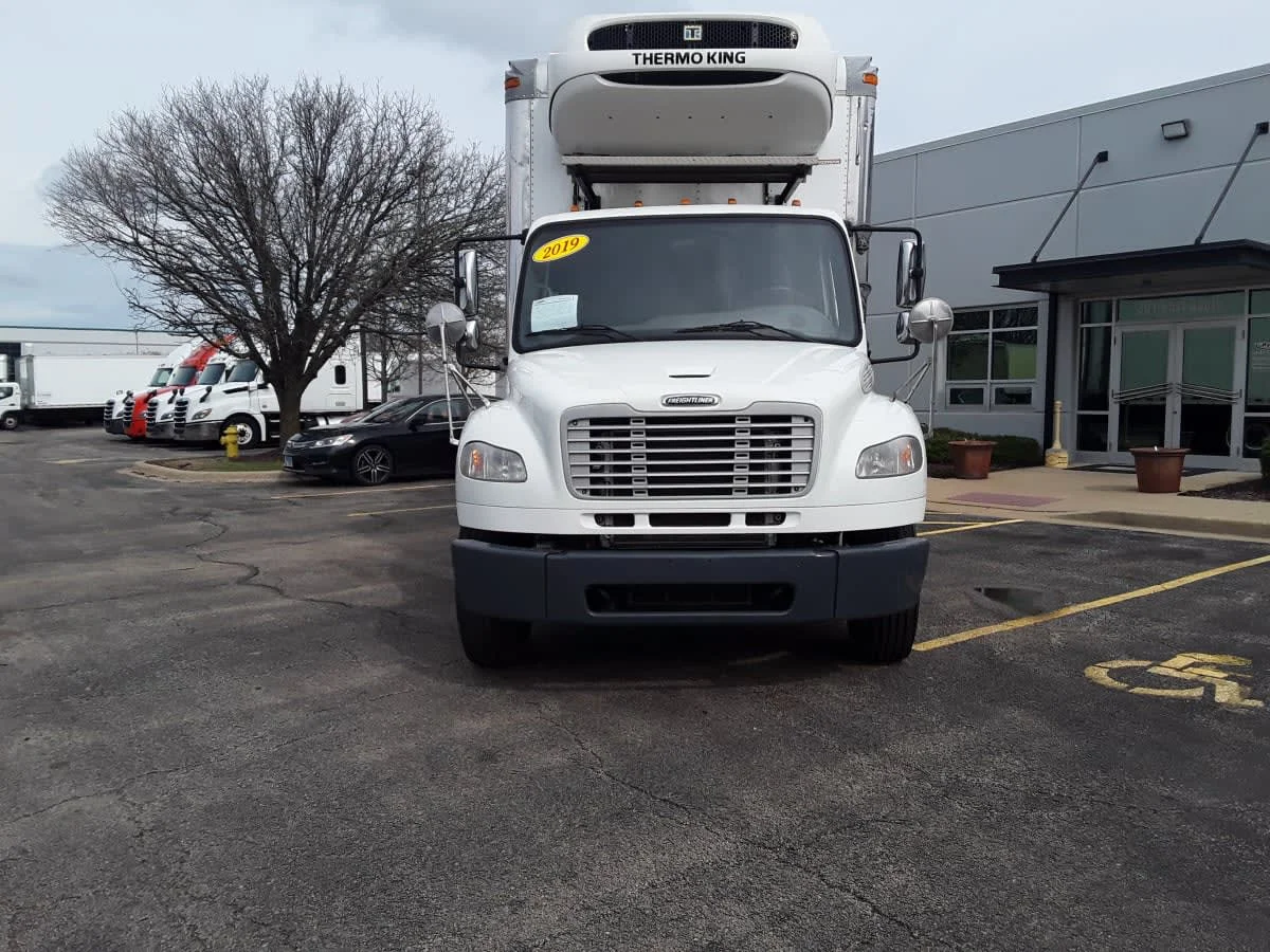 2019 Freightliner M2 106 in Bolingbrook, IL — photo 2