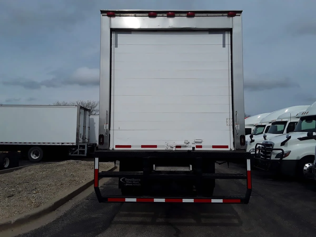 2019 Freightliner M2 106 in Bolingbrook, IL — photo 5