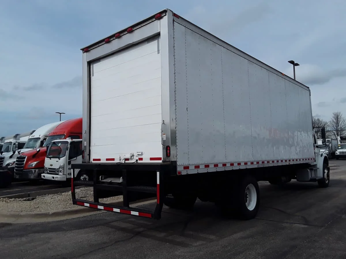 2019 Freightliner M2 106 in Bolingbrook, IL — photo 4