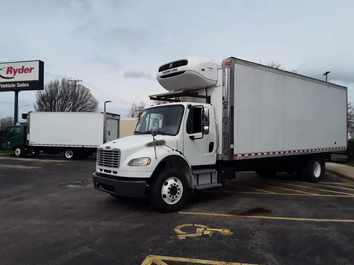 2019 Freightliner M2 106 in Bolingbrook, IL