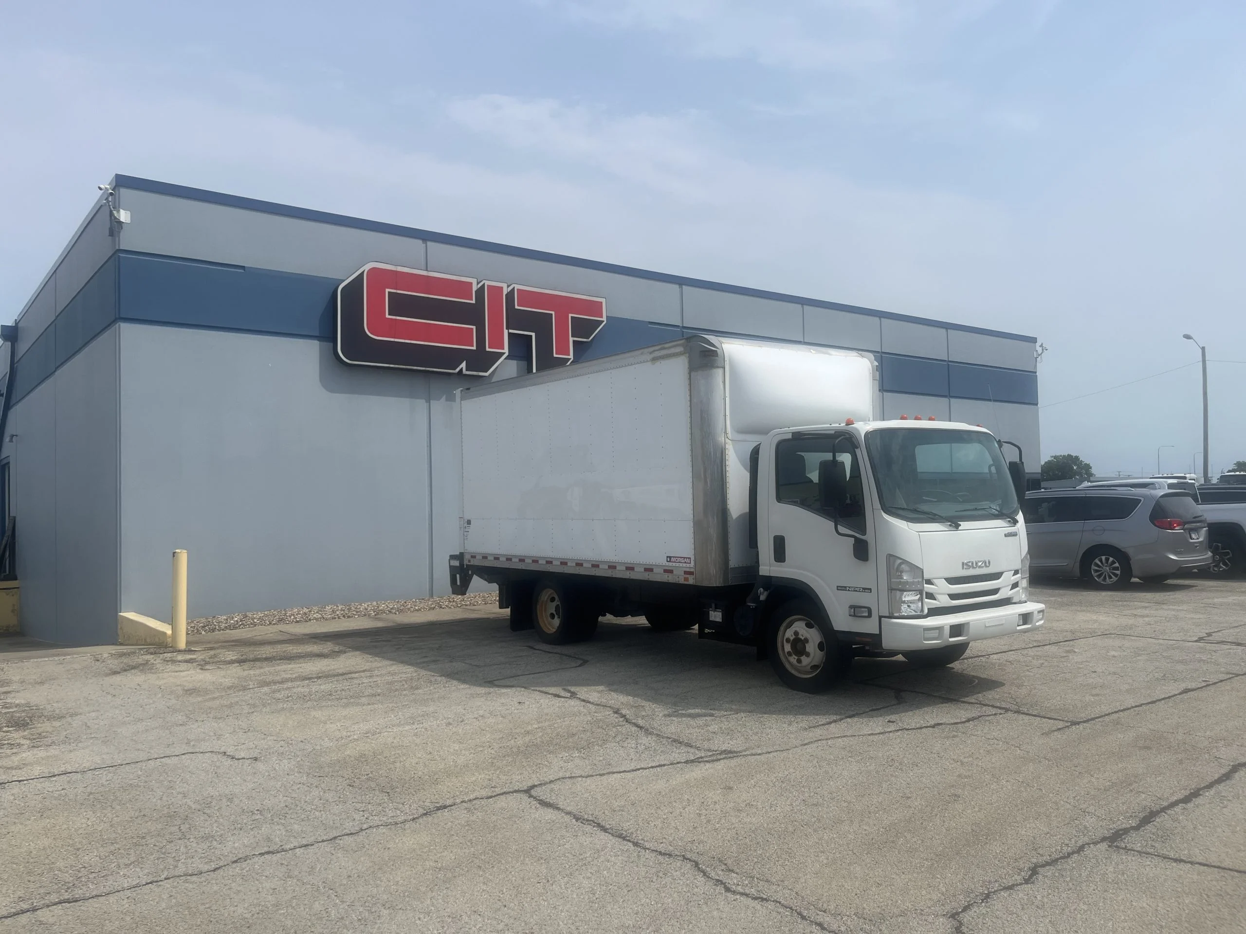 2017 Isuzu in Springfield, IL — photo 3