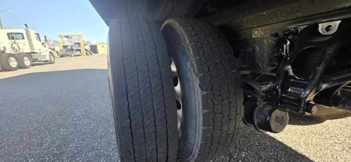 2020 Peterbilt 337 - image 29