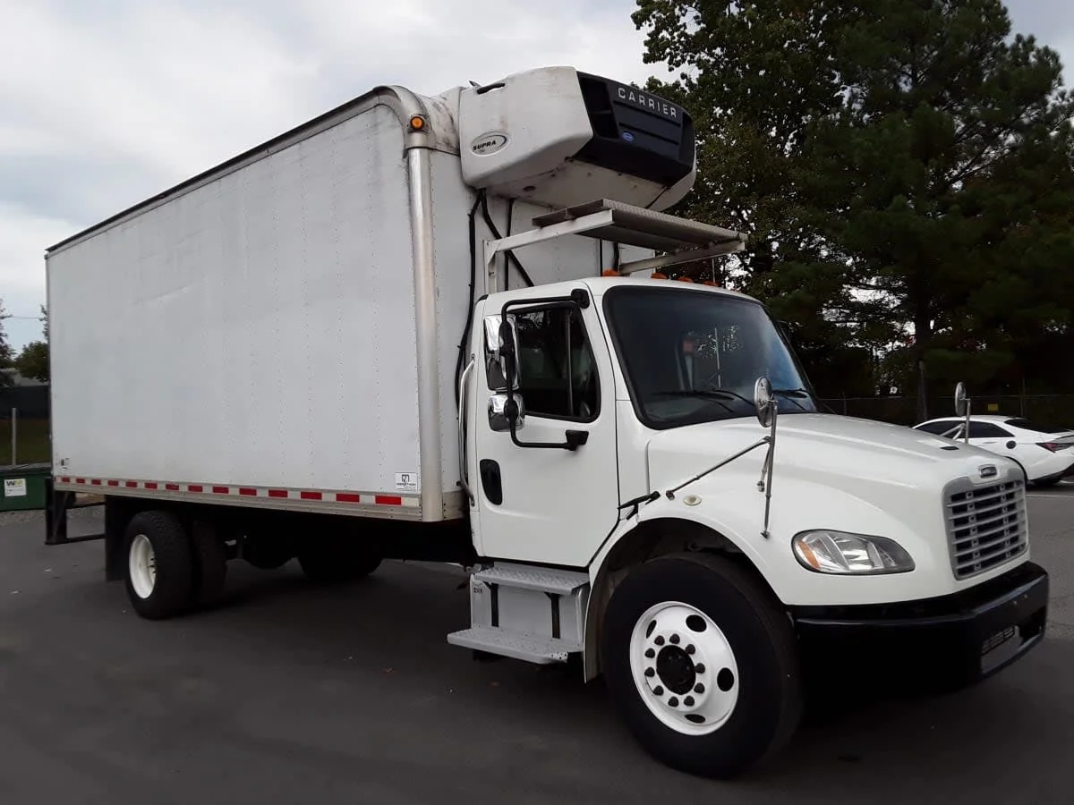 2019 Freightliner M2 106 in Charlotte, NC — photo 3