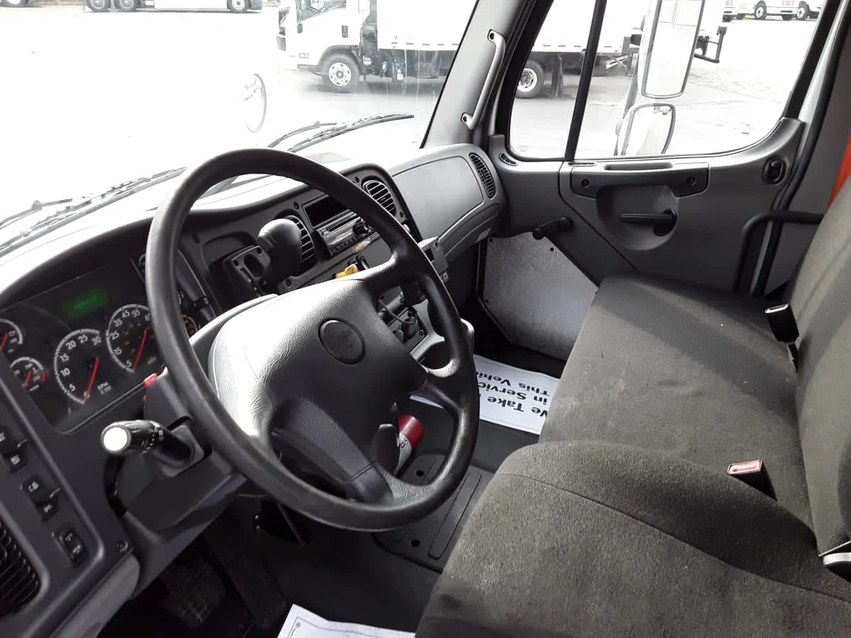 2019 Freightliner M2 106 in Charlotte, NC — photo 8