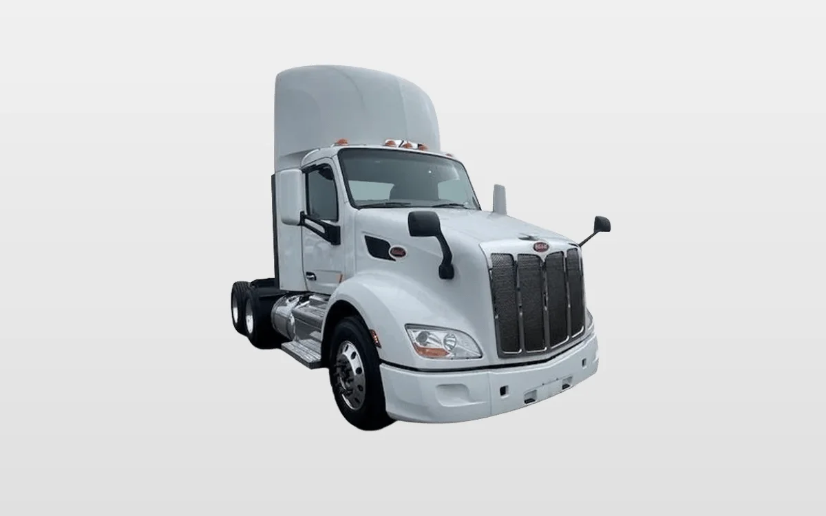 2020 Peterbilt 579 - image 1