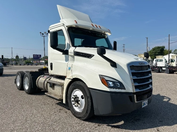2019 Freightliner Cascadia in Flint, MI