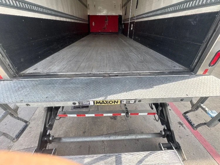 2020 Freightliner M2 106 - image 10