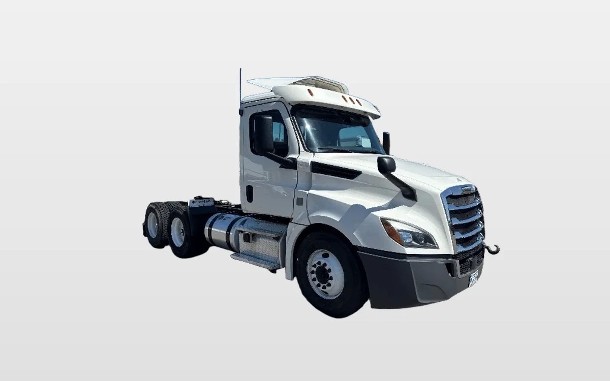 2019 Freightliner - image 1