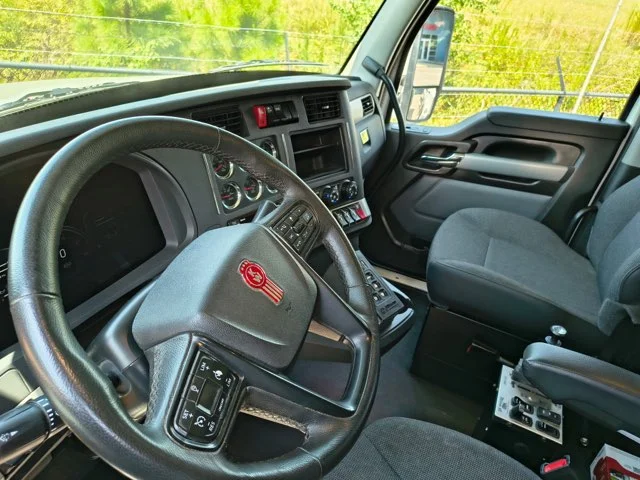 2025 Kenworth in Birmingham, AL — photo 9