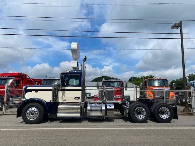2027 Peterbilt 589 in Eau Claire, PA — photo 7