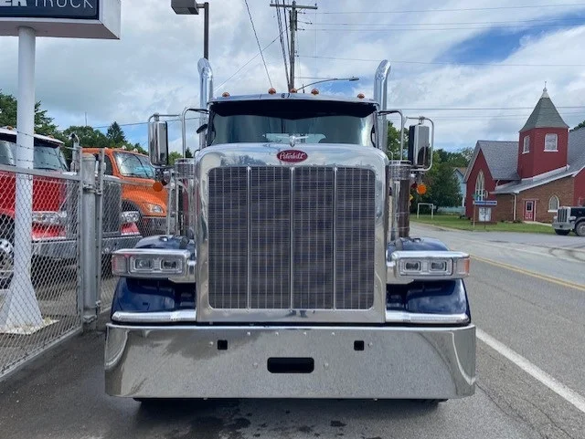 2027 Peterbilt 589 in Eau Claire, PA — photo 3