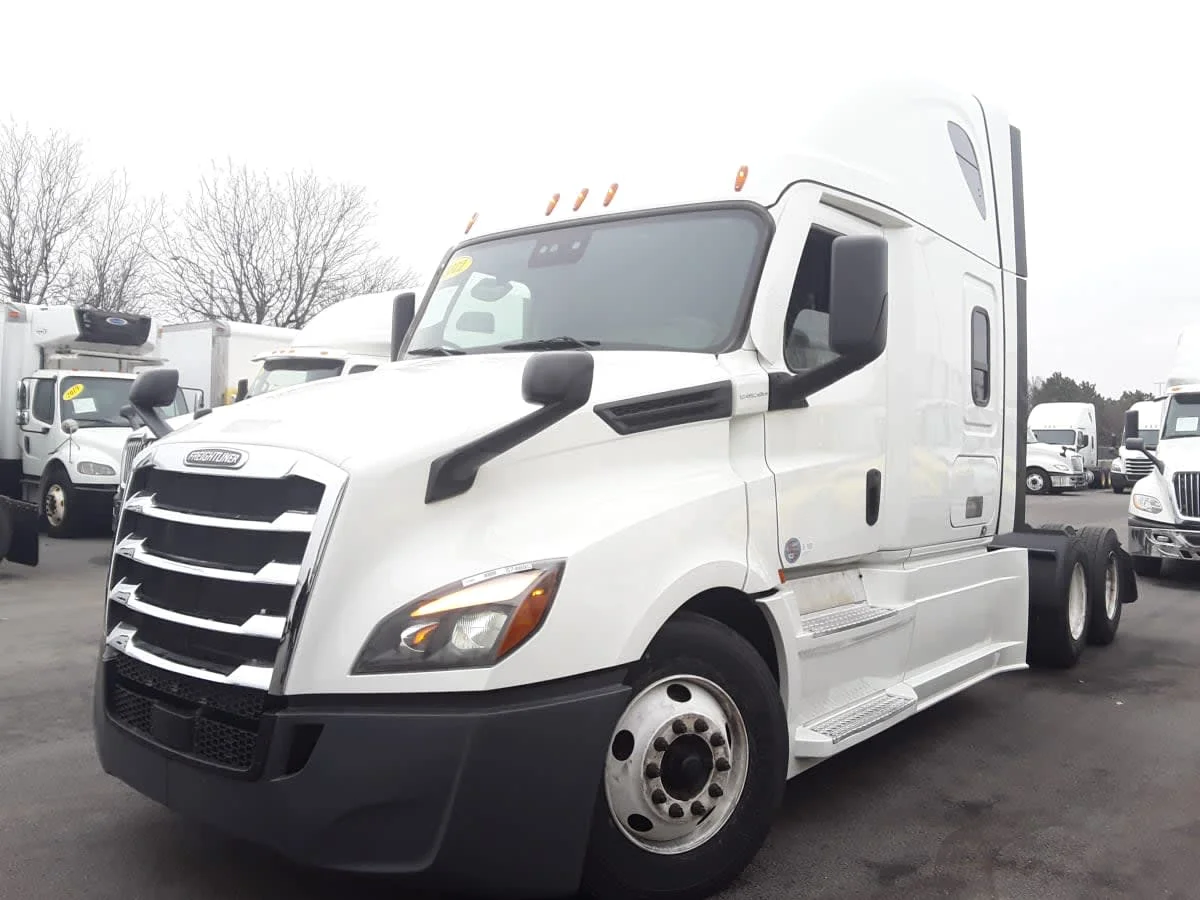 2022 Freightliner Cascadia in Bolingbrook, IL