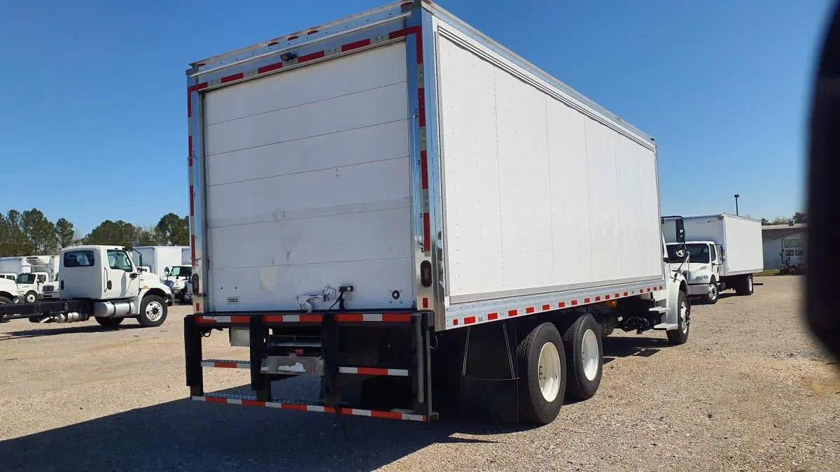 2019 Freightliner M2 106 in Birmingham, AL — photo 4