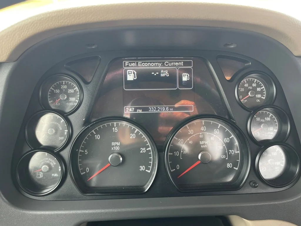 2021 Peterbilt 567 - image 11