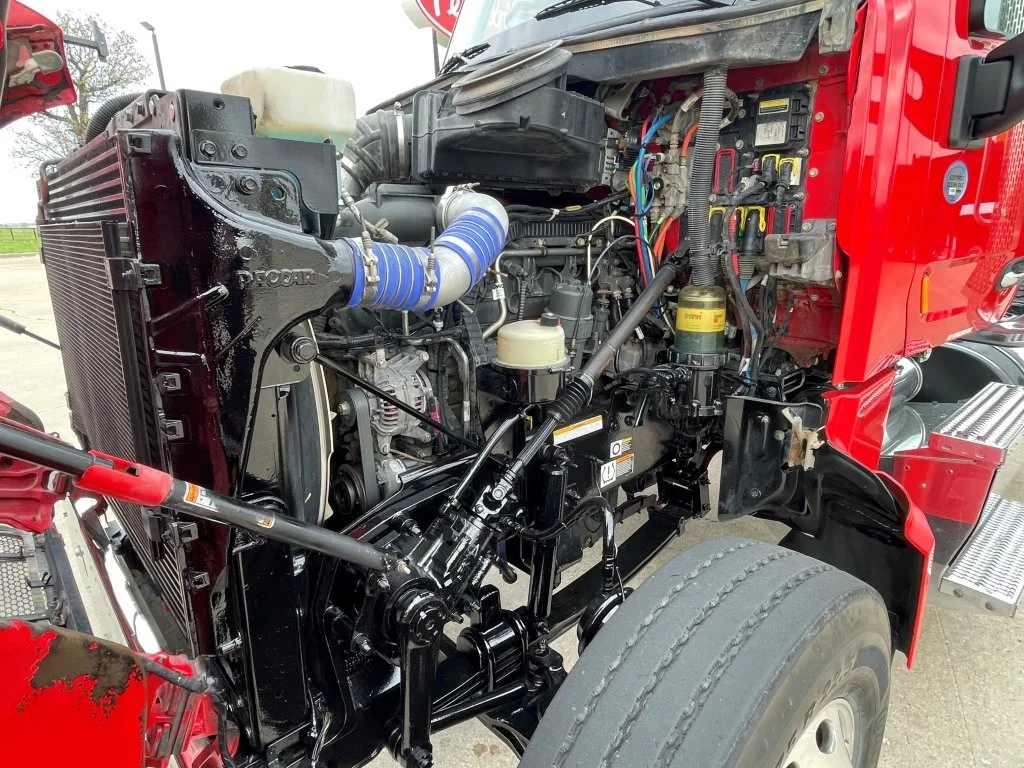 2021 Peterbilt 567 - image 9