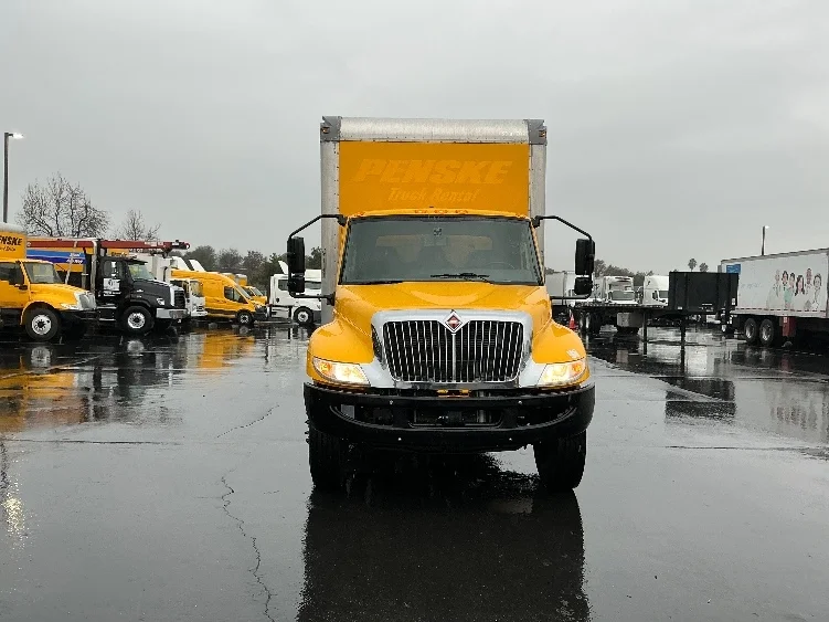 2021 International MV - image 2