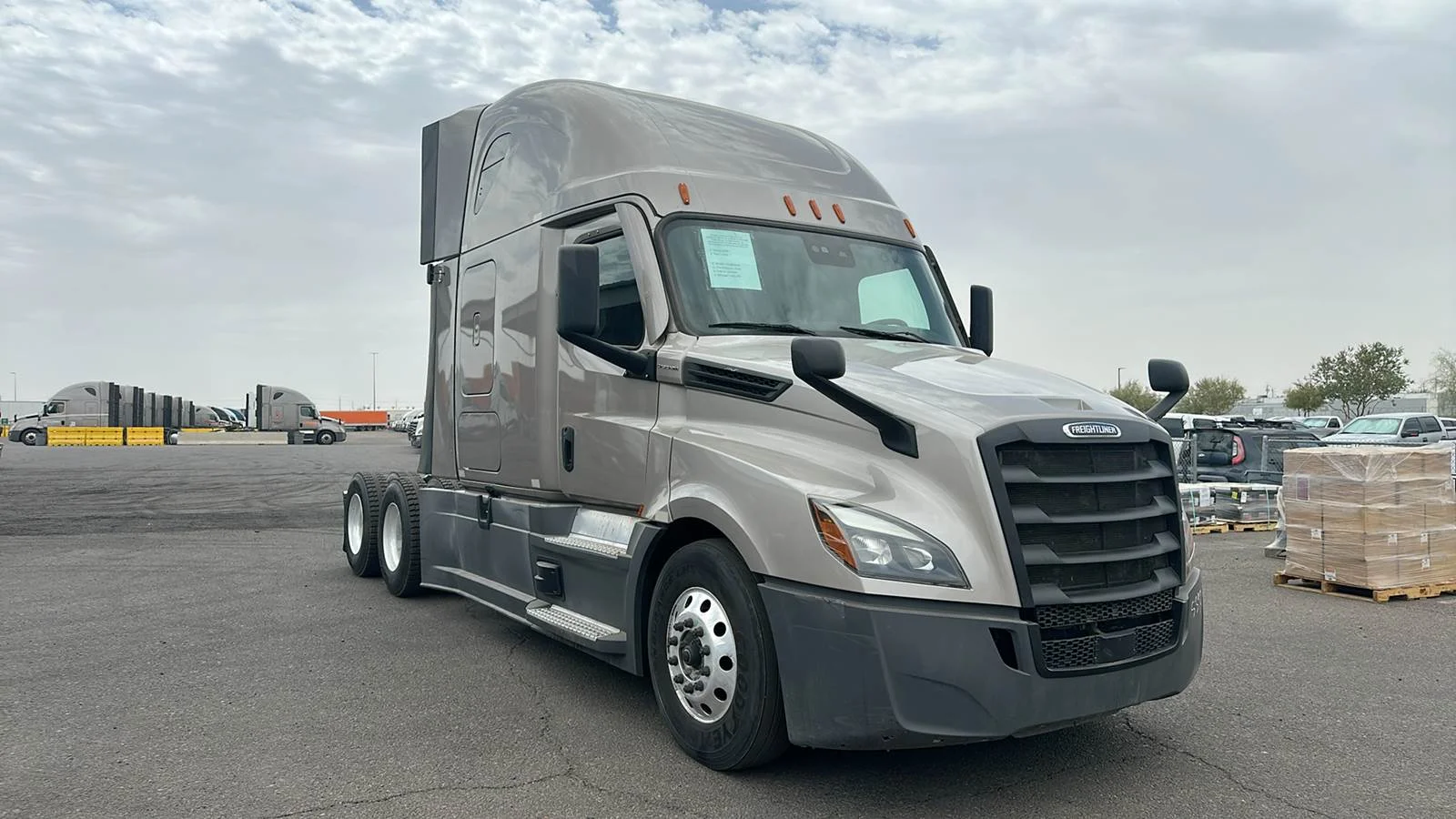 2023 Freightliner Cascadia in Phoenix, AZ