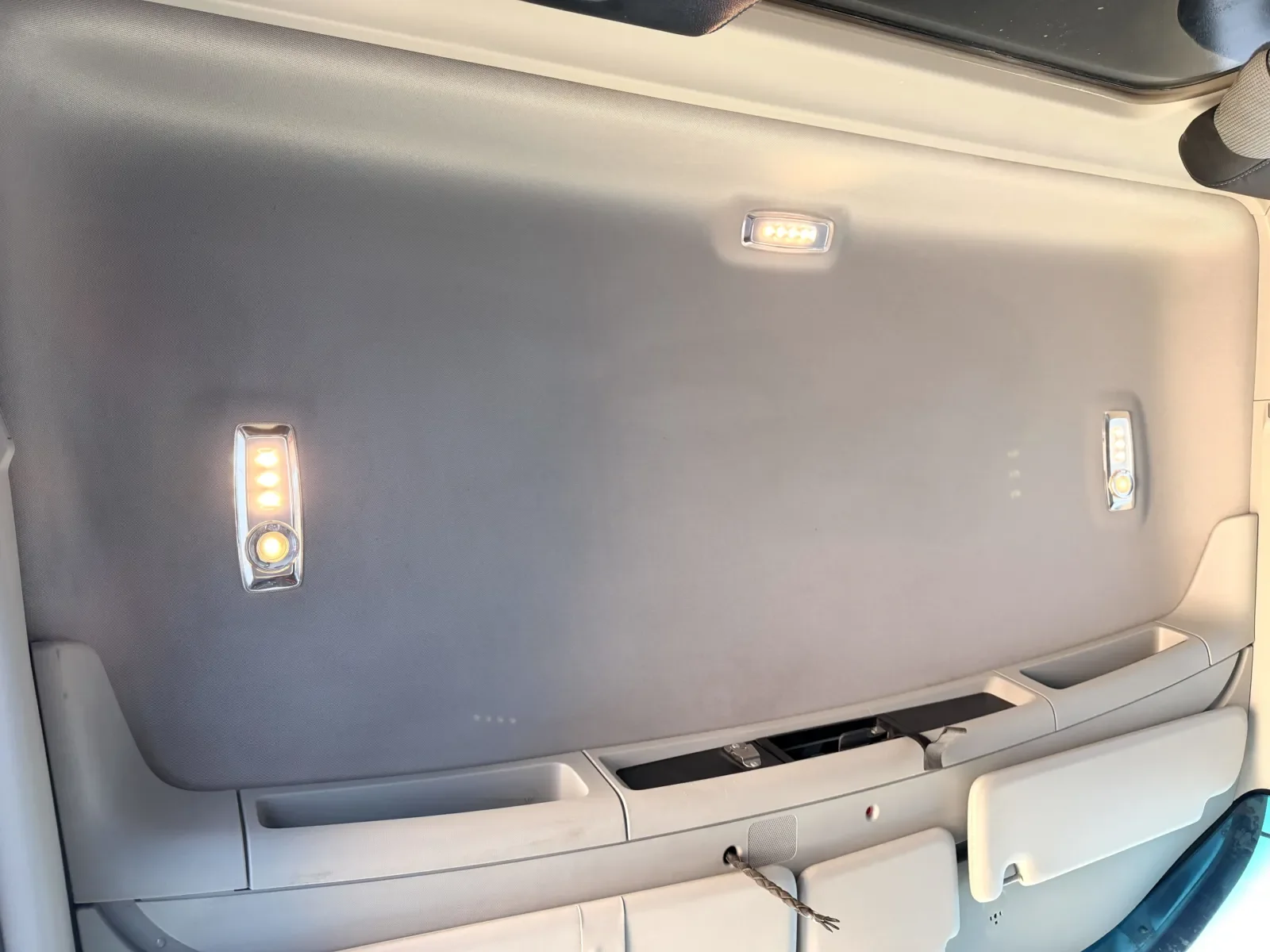 2020 Kenworth T880 - image 22