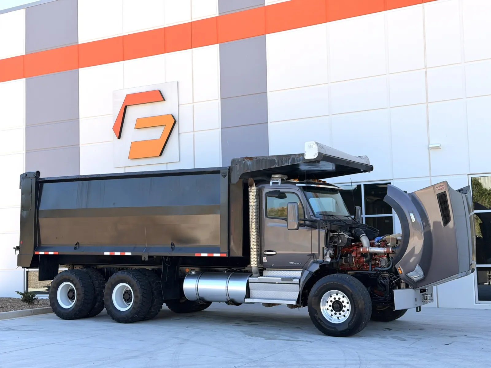 2020 Kenworth T880 - image 10